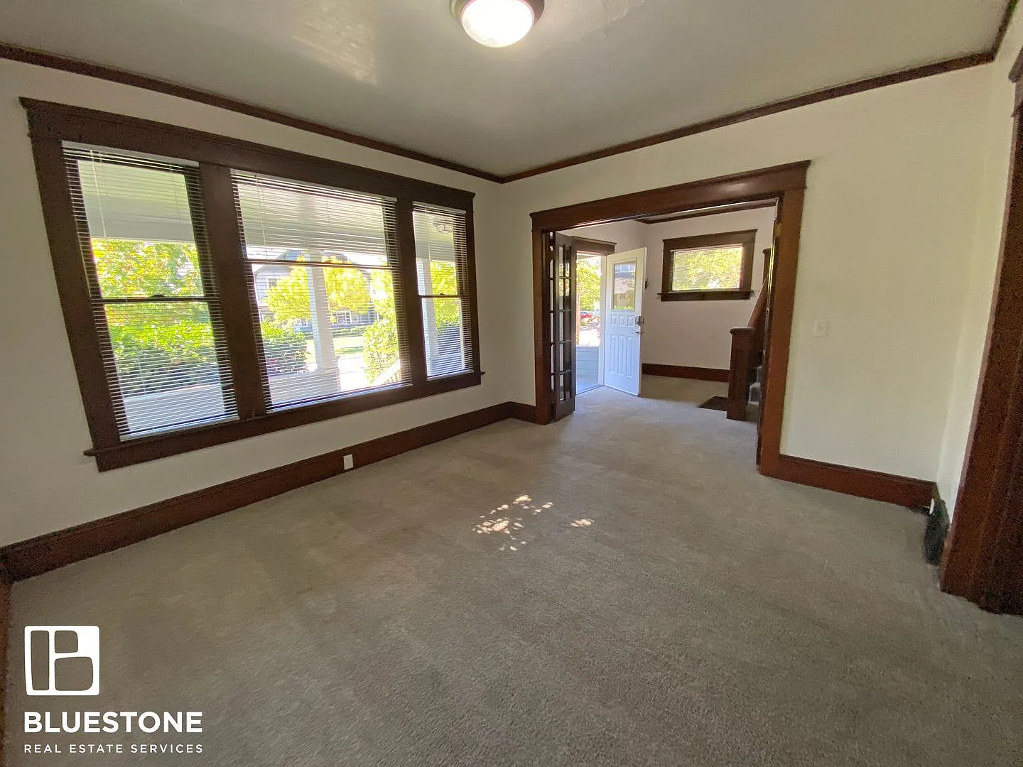 Special: First Month Rent Free! 4 Bedroom W/ Bonus Room In The Heart Of Corvallis! — Photo 4