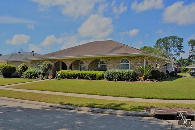 1st image of 13 Mary Hughes Cir