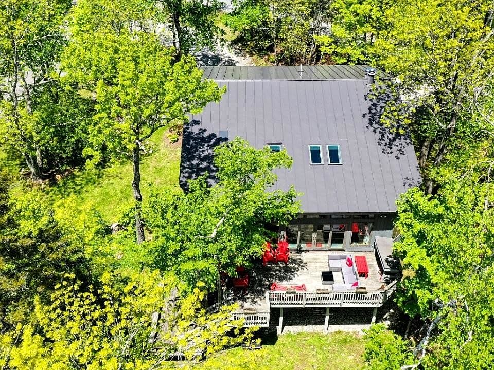 1st image of 20 Blackberry Lane