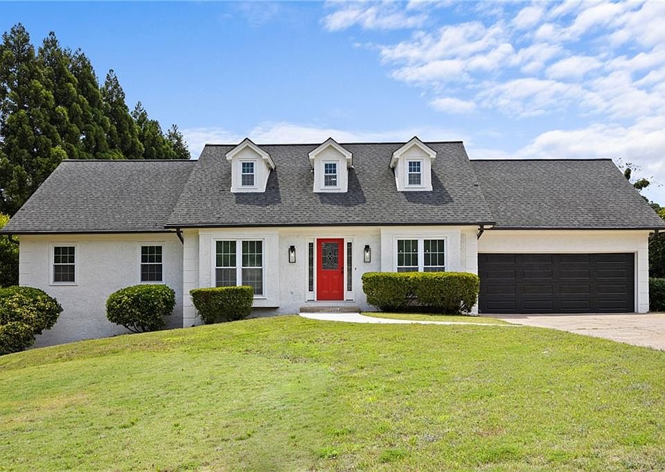 1st image of 2802 Regents Park Ln