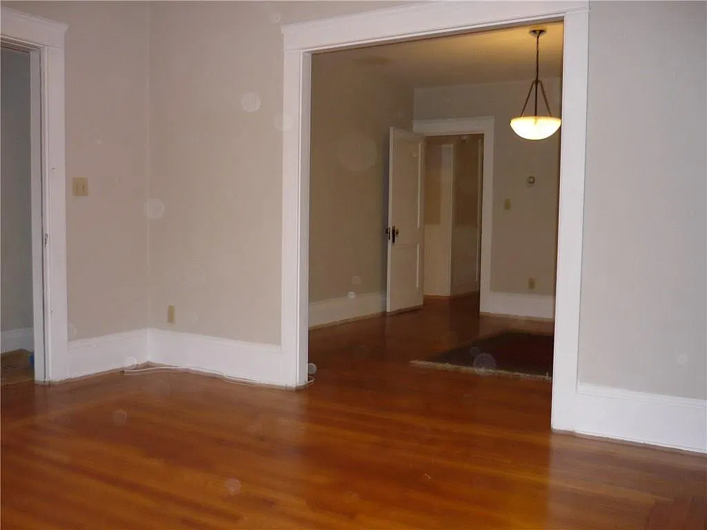 2 bed, 1.0 bath, 1060 sqft, $1,875 — Photo 3