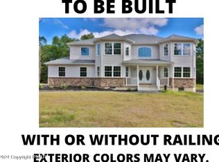 2081 Locust Ridge Rd, Pocono Lake, PA 18347