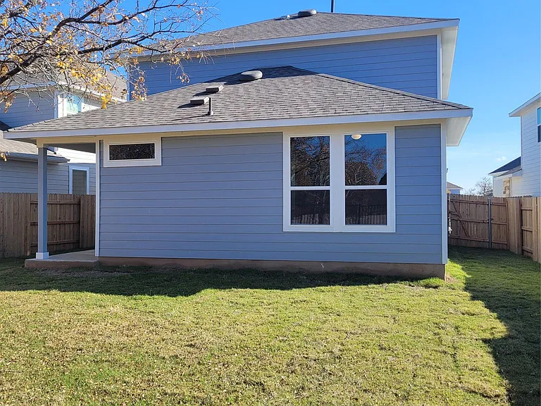 120 Free Stone Dr — Photo 23