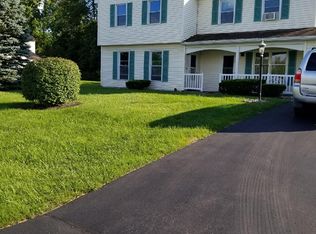 13 Hanover Dr, Delmar, NY 12054