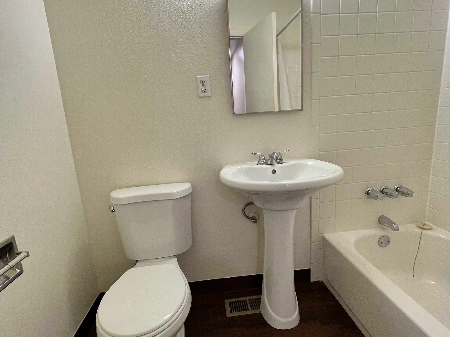 Dayton Apartments — Photo 3