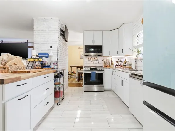 221 Upperville Rd, Virginia Beach, VA 23462