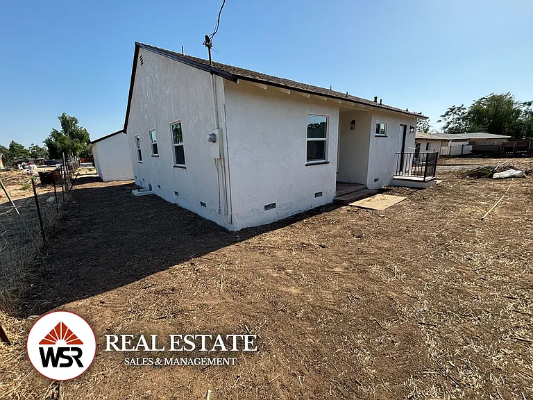 24352 Eucalyptus Ave — Photo 27