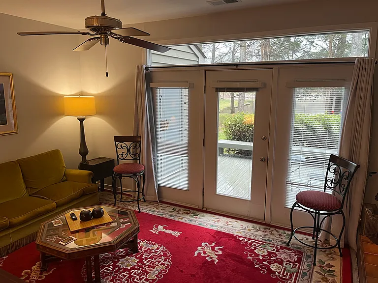 12423 New Point Dr — Photo 3