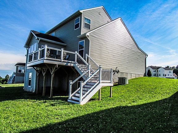 Great deck, great view!