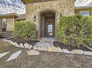 101 Treetop Dr, Fort Worth, TX 76126