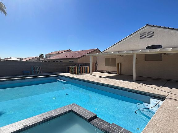3rd image of 8112 Villa Rosarito St