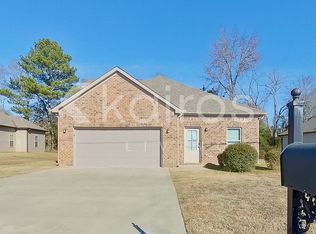 569 White Oak Cir, Lincoln, AL 35096