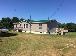 8978 E Washington Rd, Branch, MI 49402