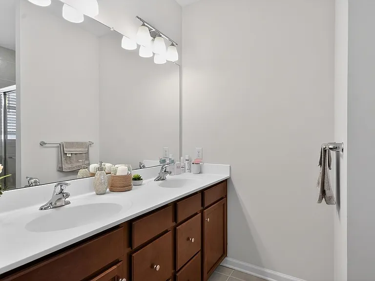 342 South Dr — Photo 21