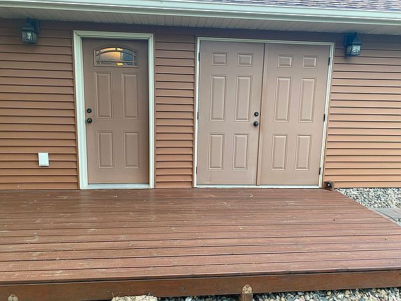 Grill deck, built in storage