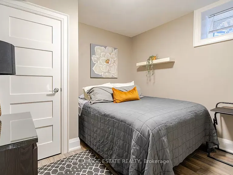 30 Rhydwen Ave #LOWER — Photo 14