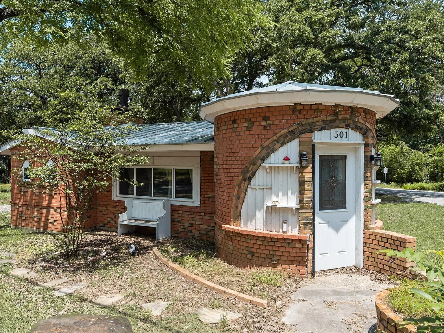 1 bed, 696 sqft, $1,700 — Photo 1