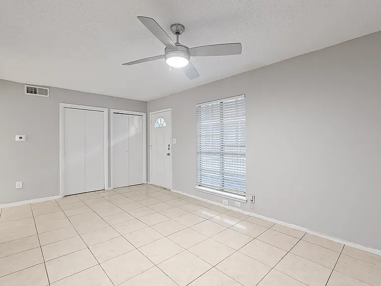 04 Flats — Photo 34