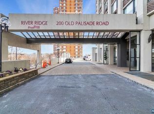 200 Old Palisade Rd APT 17A, Fort Lee, NJ 07024