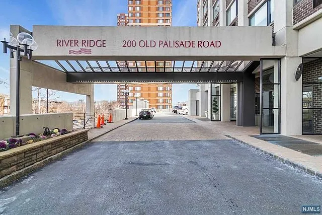 200 Old Palisade Rd APT 17A photo 1