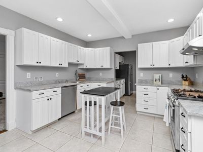 20-22 Cedar St UNIT 3, Norwood, MA, 02062