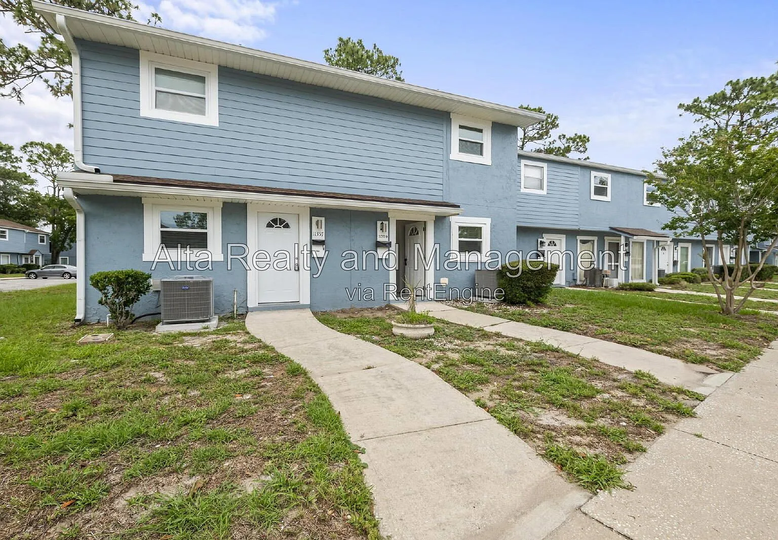 2 bed, 1.5 bath, 1122 sqft, $1,700 — Photo 3