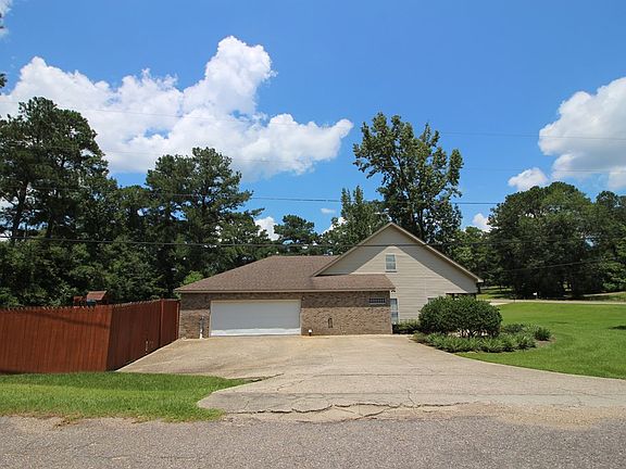 5th image of 52 Hillcrest Dr