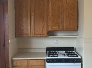 2858 N 37th St, Milwaukee, WI 53210