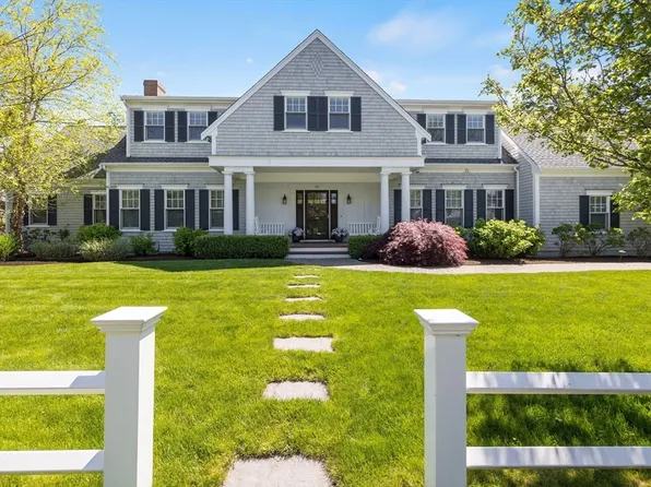 10 Shiverick Rd, Dennis, MA 02638