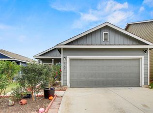 207 Soapstone Pass, Maxwell, TX 78656