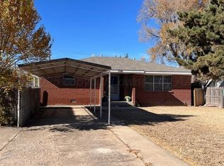 1518 S Drake St, Perryton, TX 79070