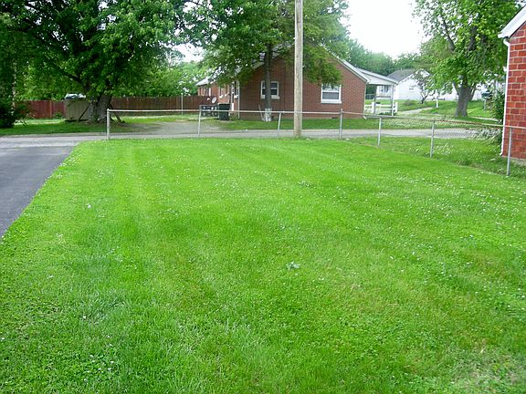 2nd image of 91 Fielden Ave