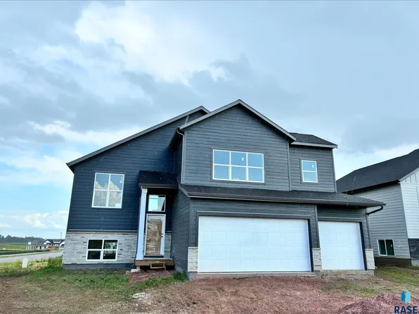 2213 E Alexa St, Brandon, SD 57005