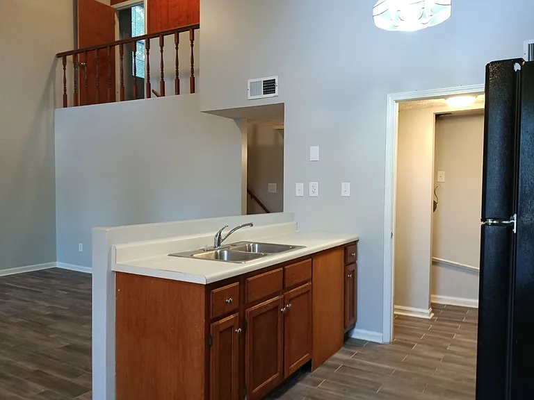 24 Countryside Dr — Photo 2