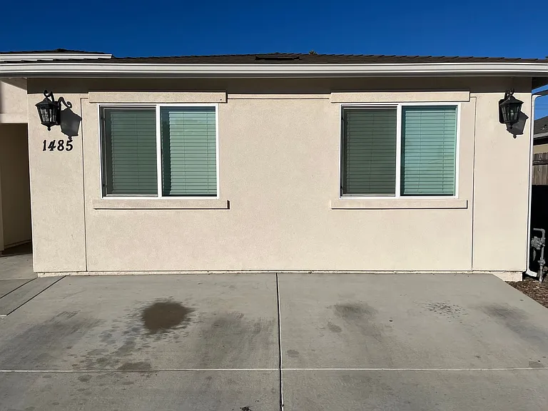 1465A E Ash Ave — Photo 2
