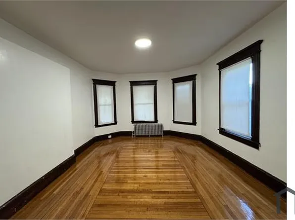 36 Sumner Ter Floor 1, Springfield, MA 01108