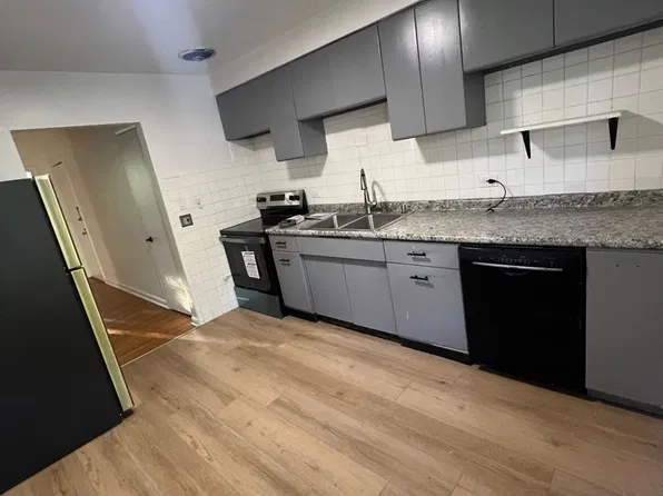 131 Ashland Ave #3S, Evanston, IL 60202