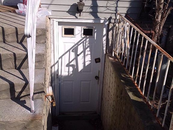 4th image of 233 Granite Ave