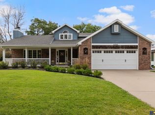 6743 S 41st St, Lincoln, NE 68516