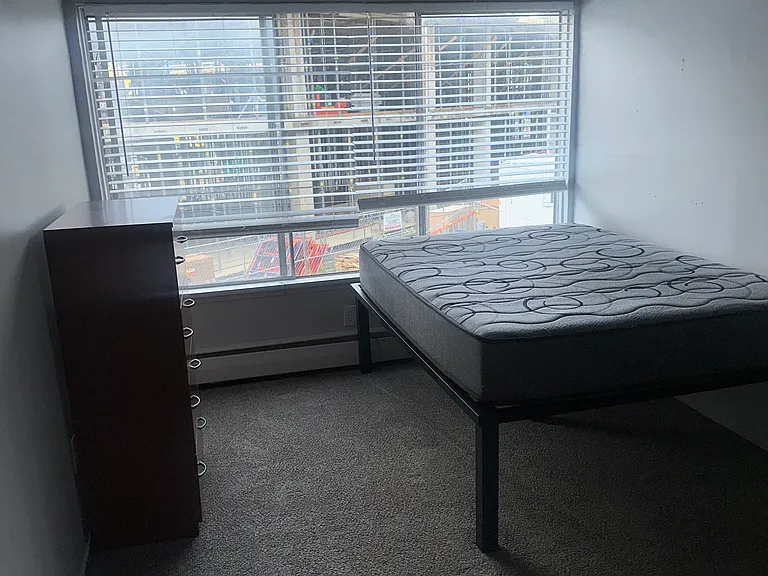 711 Arch St #205 — Photo 8