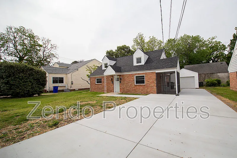 2 bed, 1.0 bath, $1,775 — Photo 1