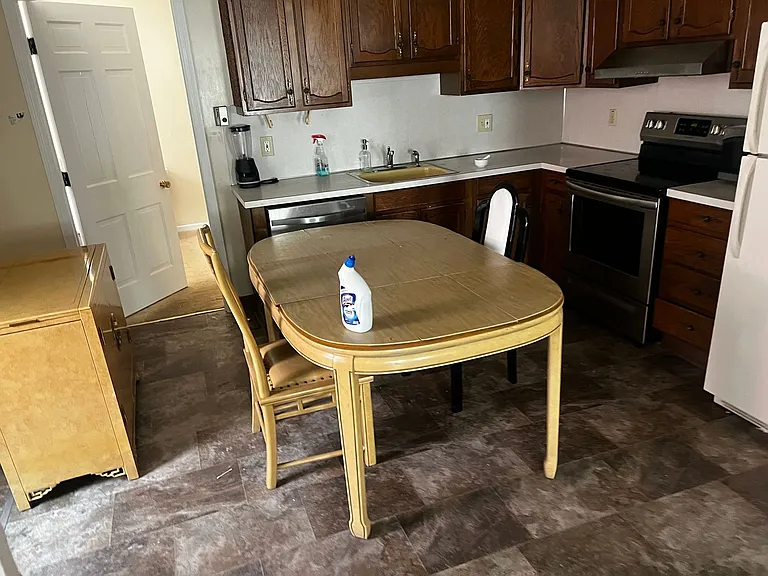 17 Washington Ave (Schenectady) — Photo 8