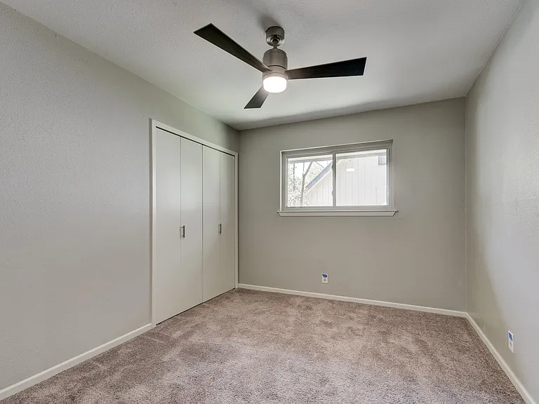 3322 Castledale Dr — Photo 11