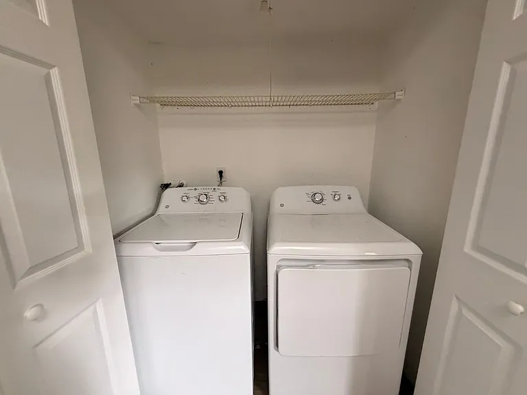85-88 Springwood Sq #85-88 — Photo 5