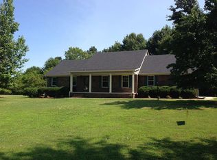 200 Terry Drake Rd SE, Owens Cross Roads, AL 35763