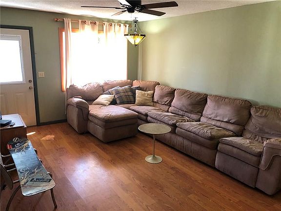 3rd image of 3018 Burton Ave