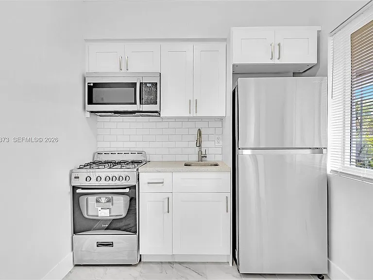 1839 Funston St #6 — Photo 9
