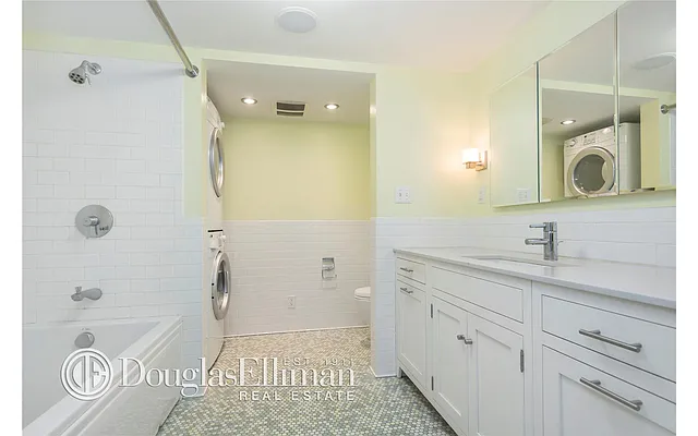 Sold by Douglas Elliman | media 17