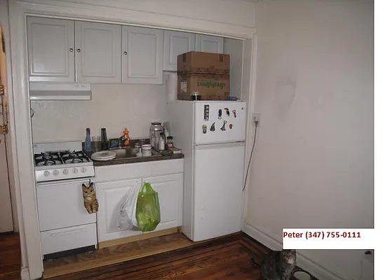 Rented by Alexiou Realty | media 3