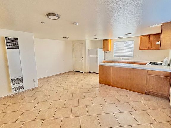 2nd image of 302-306 W Laurel Ave #306A